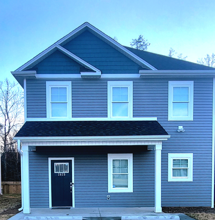 Outside street view - Charlton Farms Luxury Student Homes