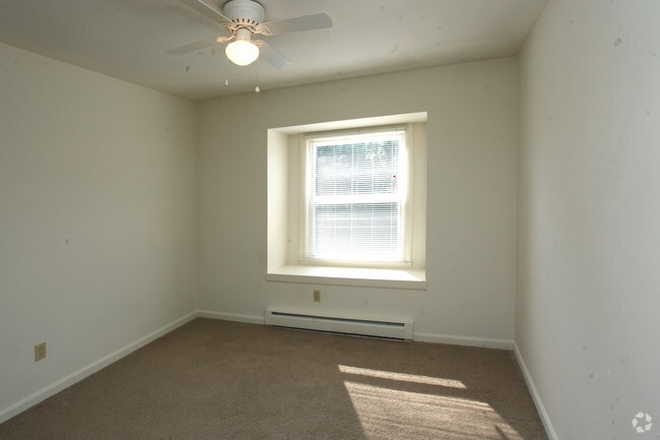 2nd bedroom view from door - Two bedroom apartment at The Mill