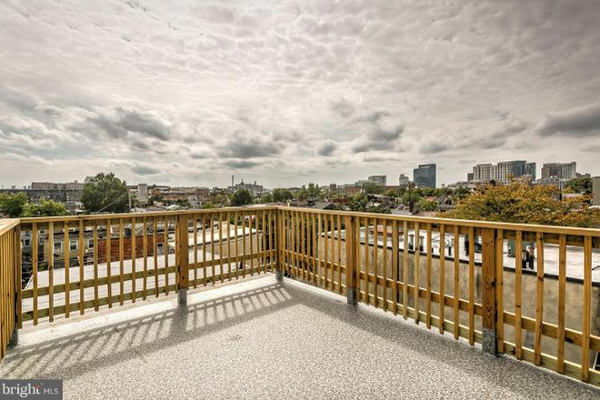 Roof Deck - #2 Fells Point Property Close to Water! Townhome
