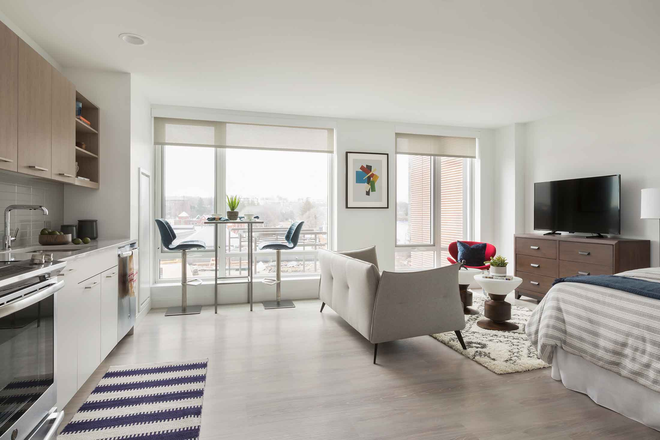 1 - AUG/SEPT 2025?Luxury 1-3beds?W/D In Unit?AMENITIES! Pool, Clubroom, Rooftop, etc?Pets OK?Balcony