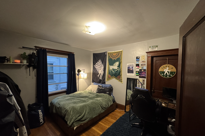 Bedroom - Bedroom in a 2bed/1ba apart