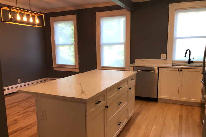 Kitchen/Dining Area - NEWLY Renovated Condo!