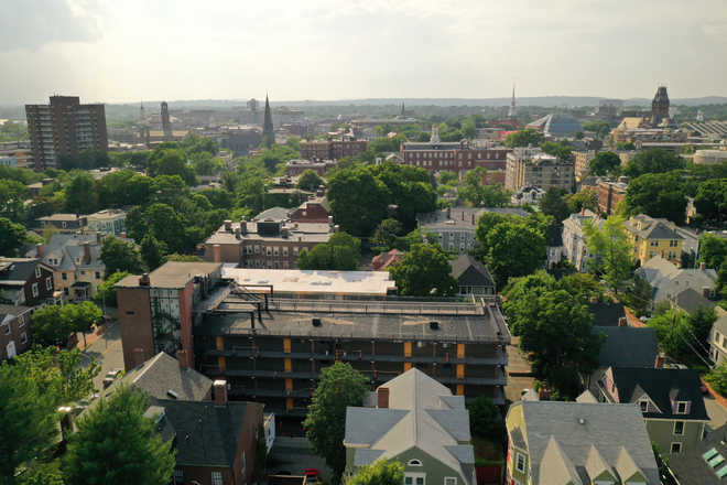 Close to Harvard campus - Spacious/sunny Harvard Sq 3br, washer/dryer, 2 parking and much more Condo