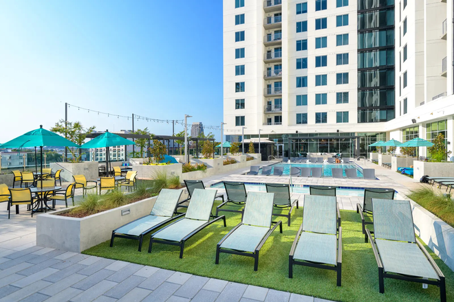 Pool - The Mark Atlanta Apartments