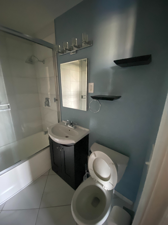 Bathroom - Condo Close to Medical Campus