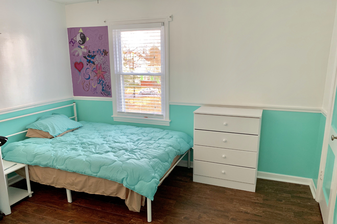 bedroom - 1 bedroom  fully furnished in a beautiful single house