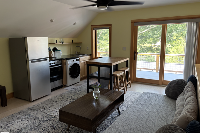 kitchen area - Solitude on waterfront Ashford Lake Apartments