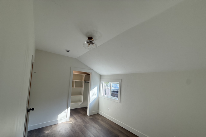 Available bedroom #1 - Two Separate Bedrooms for rent in all-girl house
