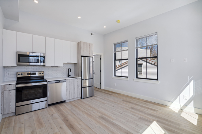 Kitchen/Living - Newly Renovated Apartments Close to Campus!