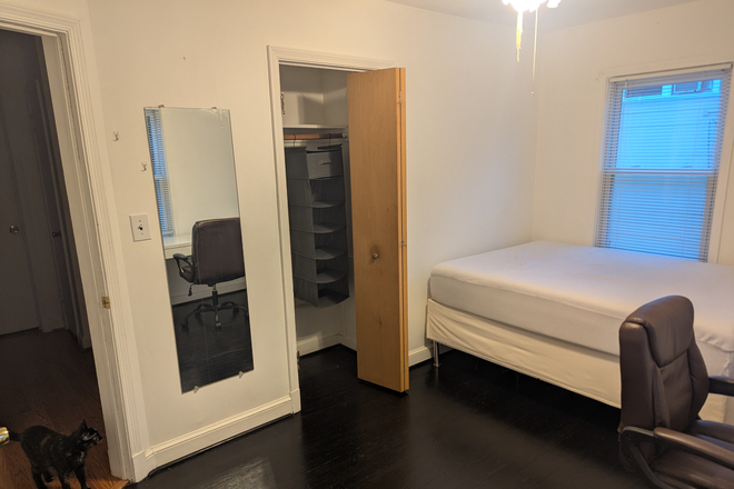 Door, Mirror, Closet, Bed - Furnished Bedroom For Rent House