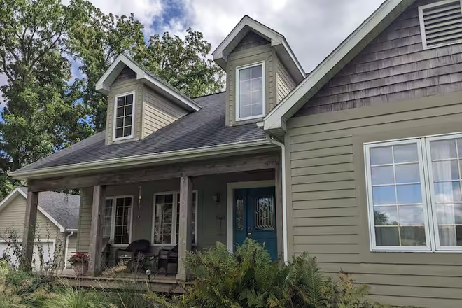 Front of home - Private Country House