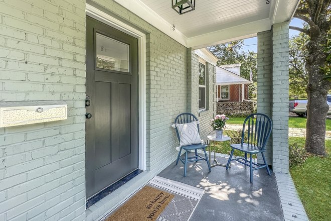 Front porch - 1 mile-just across the Ashley River House