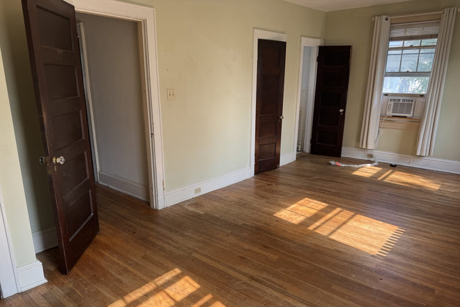 Master Bedroom - Master Bedroom with Private Bath