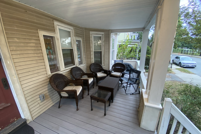 Porch - Room directly across from Tufts Campus, available for Summer '26 Sublet (May - August) Apartments