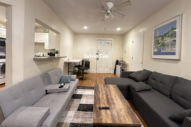 1 - SEPT 2026-Gorgeous 4 bed 1&2 bath, Student ok! No fee! H/HW incl Close to BU Apartments