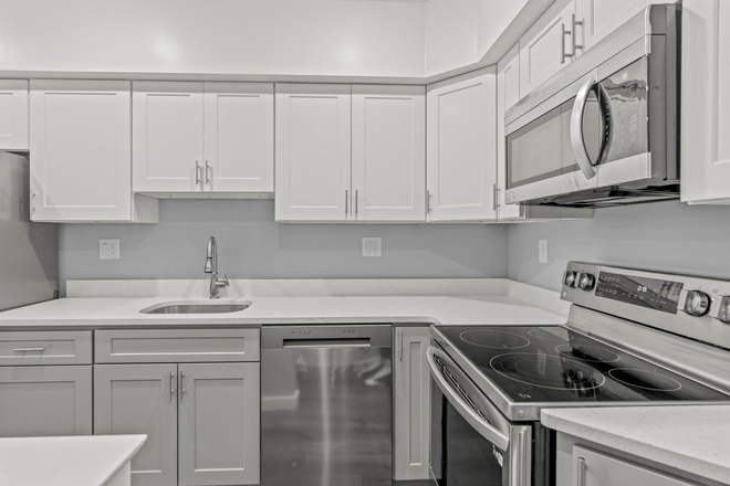 kitchen - 1840 N Bouvier St #3 Apartments