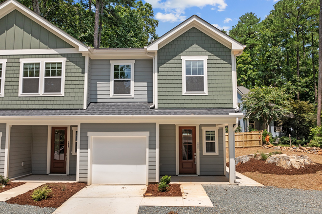 Exterior - BRAND NEW 3BR/2.5BA - On Bus line/MLK, Free Parking Townhome