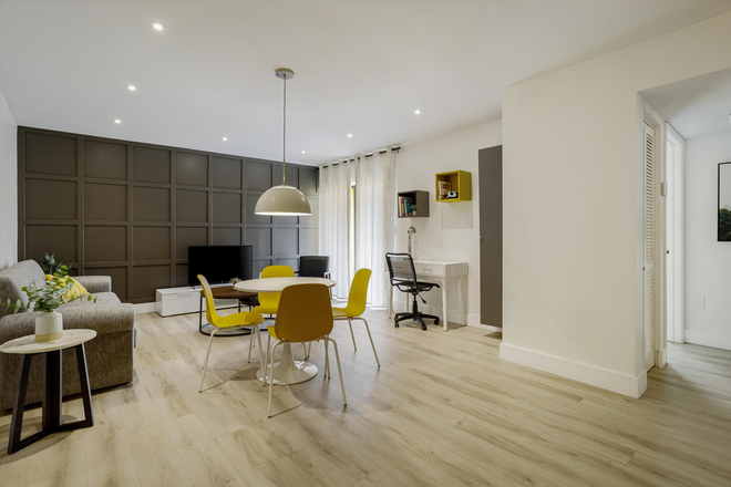 Living room open space - Miami River Chic Condo