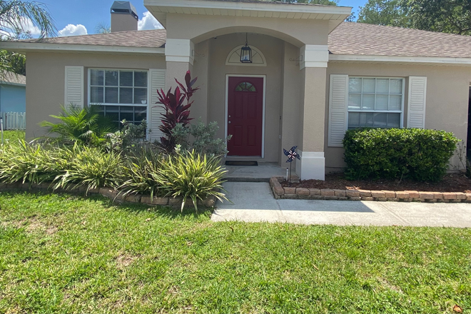 House - CLOSE TO UCF - Great for Students, Faculty and Staff House