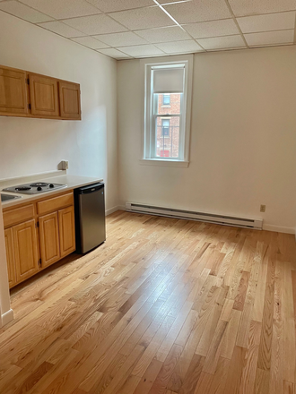 STUDIO - NO BROKER FEE - LIVE IN THIS UNFURNISHED STUDIO APARTMENT AT 854 BEACON ST..AVAIL. SEPTEMBER 1