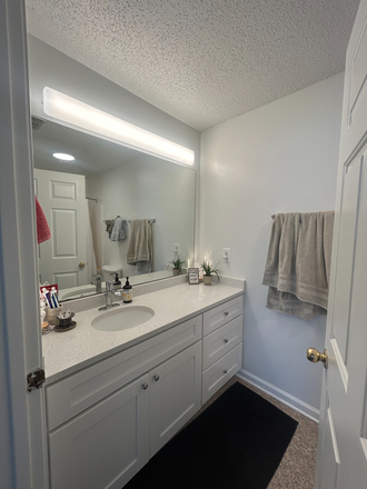 Bathroom - Courtyards UMD Apartments