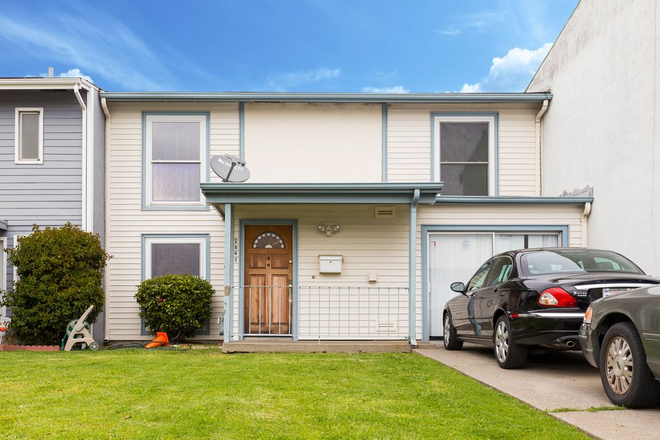 Front entrance - Shared housing available Near El Cerrito del Norte BART House