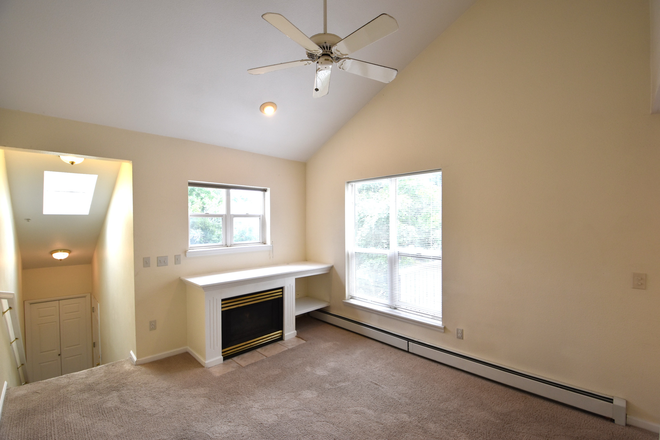 3077 29th #212 - 3077 29th ST #212 (3BR +Loft / 2BA)