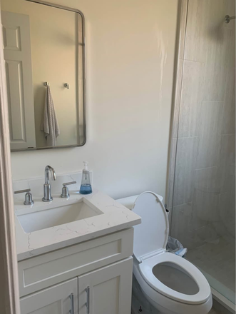 Bathroom - 3 Beds, 3 Baths - Apartment