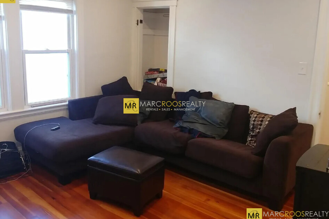 Call NOW for showings! 617-236-8600 - BOWDOIN ST - TOP FLR XL 5BR/1BA NEAR TUFTS AVAIL *6/1/2026* W/ FREE LNDRY IN BLDNG, PRKNG! Apartments