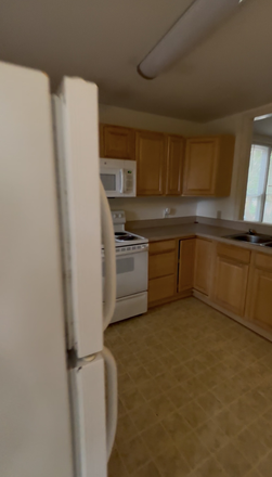 Kitchen - Cozy duplex close to campus Duplex