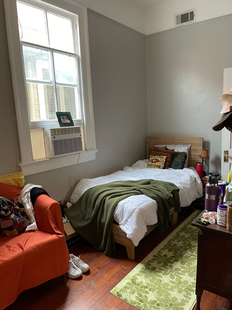 Bedroom 2 - Fantastic 3 bedroom with a large balcony and off-street parking! Apartments