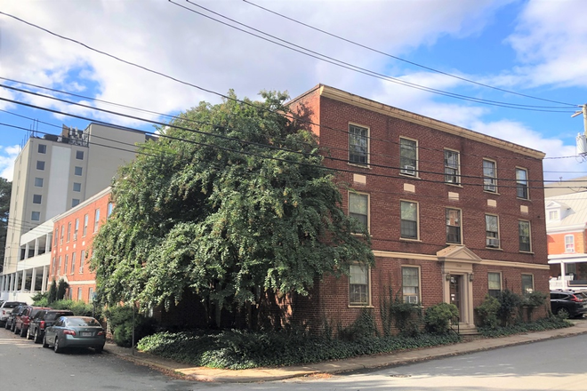 Exterior - University Quad Apartments