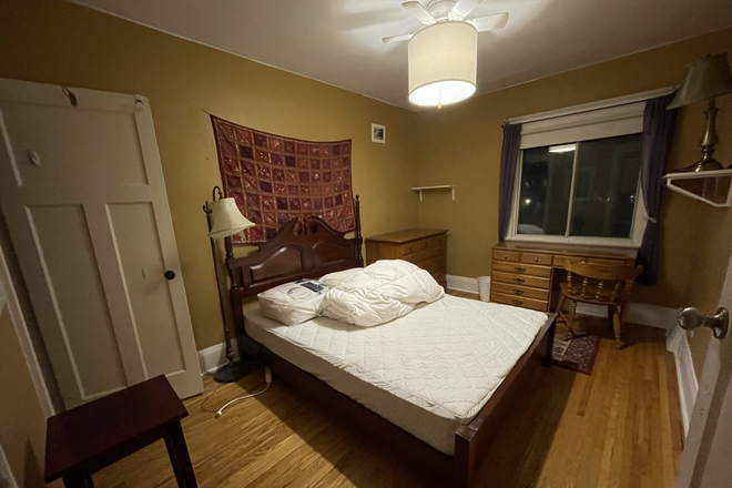 bedroom - furnished room in cosy shared house at Yonge & Eglinton