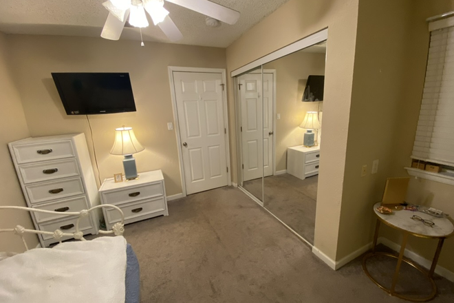 My bedroom: yours will be empty! Bed is twin, but a full can fit very well too - Auburn Crossing Condo