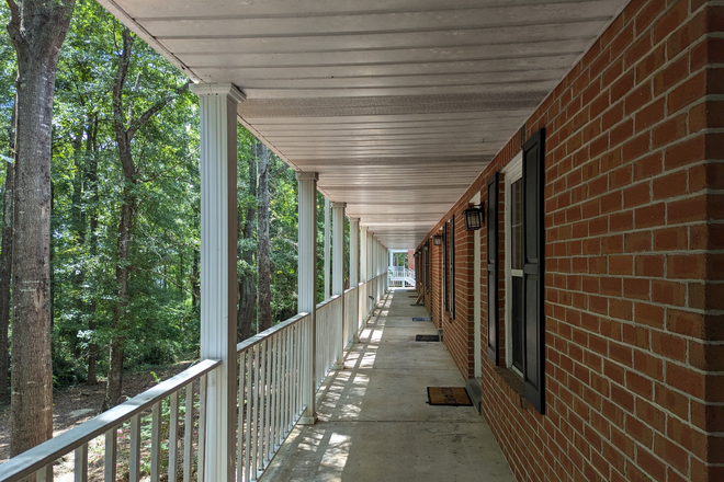 Walkway - Lakewood Commons Apartments