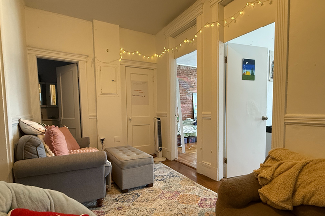 entry - Charming Fenway 2 bed split for 9/1 - NO FEE! Apartments
