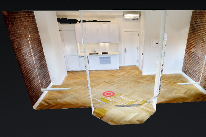 Hub Realty - South End, prime location, renovated studio on top floor with A/C, 1 free month rent Apartments