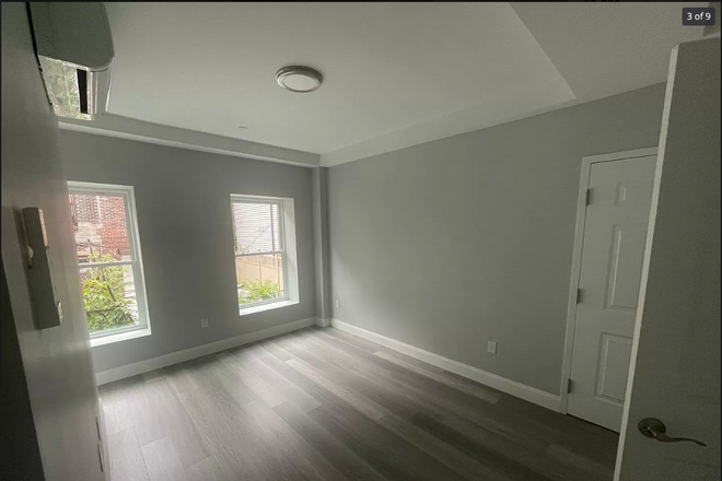 - - Close to Campus!! New Construction! 2 bed w/ modern kitchen & Laundry in Building Apartments