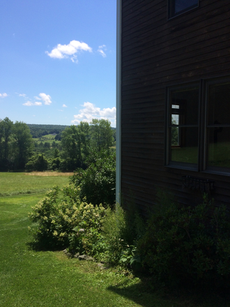View - 3 bedroom house on 7 acres with incredible views