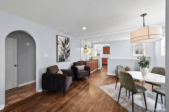 Dining/Bar Area - 1-Room Sublease Starting May 27 - Newly Renovated Home