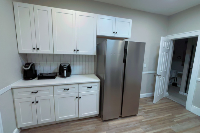 Kitchen - Shared Housing on Delmar House