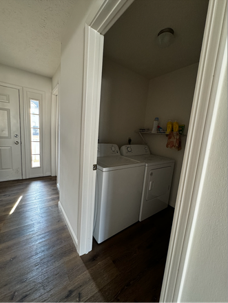 In-Unit Laundry - Private 1 Bed/1 Bath Available for Spring 2026 in Spacious 3 Bed/2.5 Bath Two-Floor Apt
