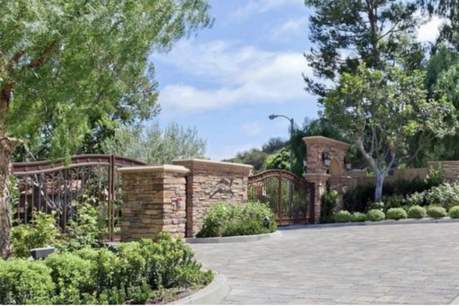 Front - Near UCI Within Biking Distance | Furnished Private Room | Gated Community | Townhome