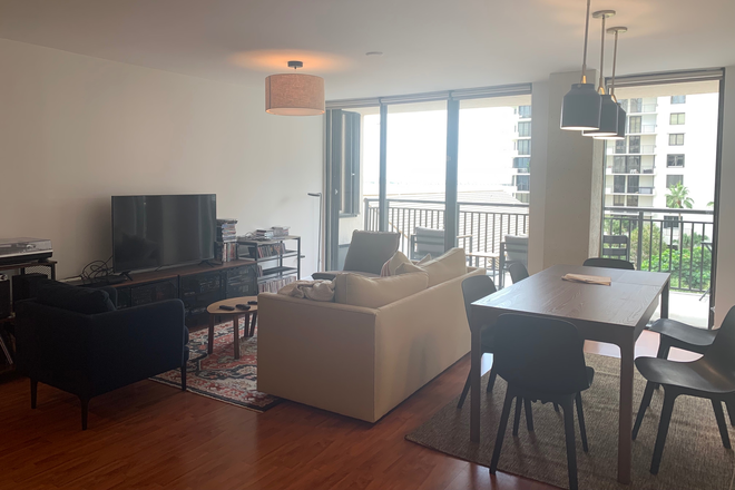 Living and Dining Area - Roommate wanted for 2BR/2BA on Brickell Key Condo