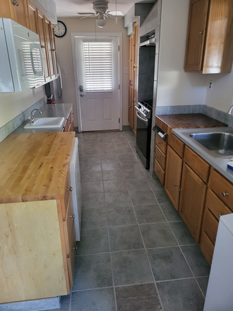 Kitchen - 3BR home-Acken Lane-Princeton