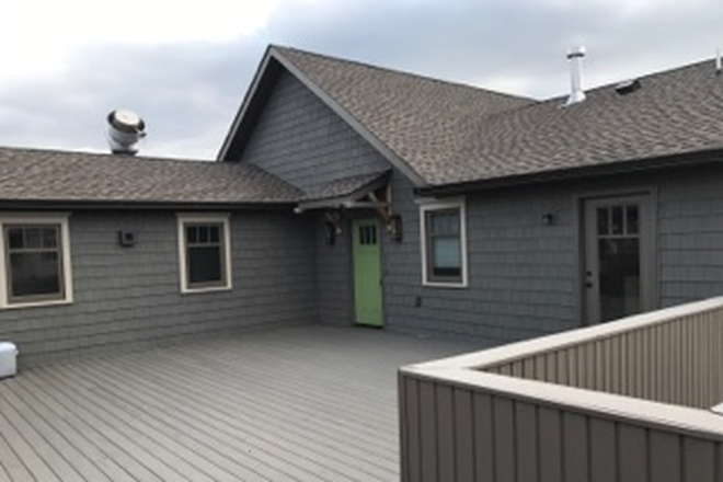 Deck - 5 BR & 3 Bath Apartments