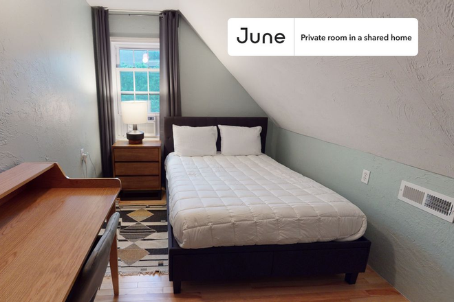 Photo - Private bedroom in 7 bed/2.5 bath Home