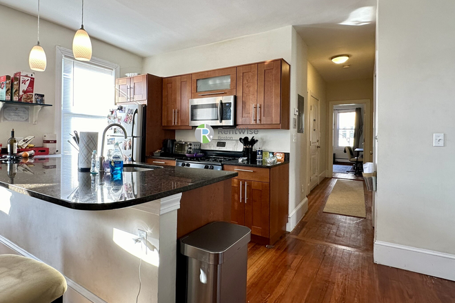 kitchen - Mission Hill 5 Bed 2 Bath Available Fall 2025!