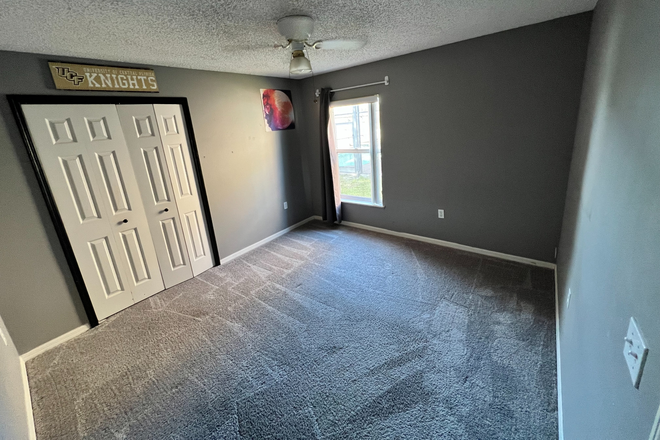 Available Bedroom - Room for Rent - All Male House near UCF  - 1GB Fiber