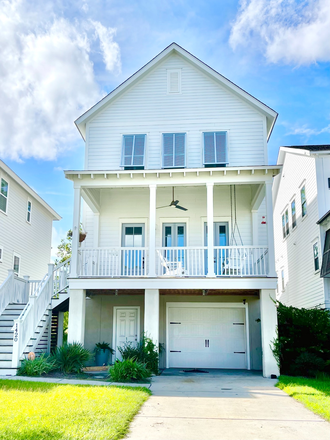 Street view - James Island- 3 bed/ 2 bath, 10 min from downtown/ 5 min from the beach House